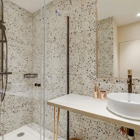 Bluestay 42 - Charmant Duplex A Apartment